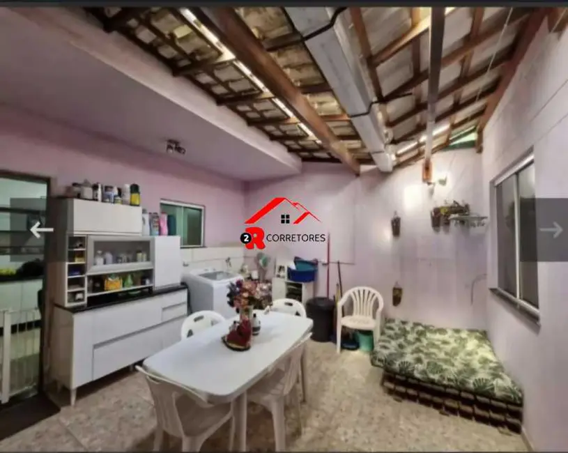 Foto 8 de Casa com 5 quartos à venda, 218m2 em Araruama - RJ