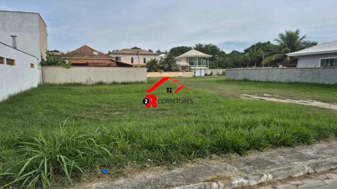 Foto 4 de Terreno / Lote à venda, 316m2 em Araruama - RJ