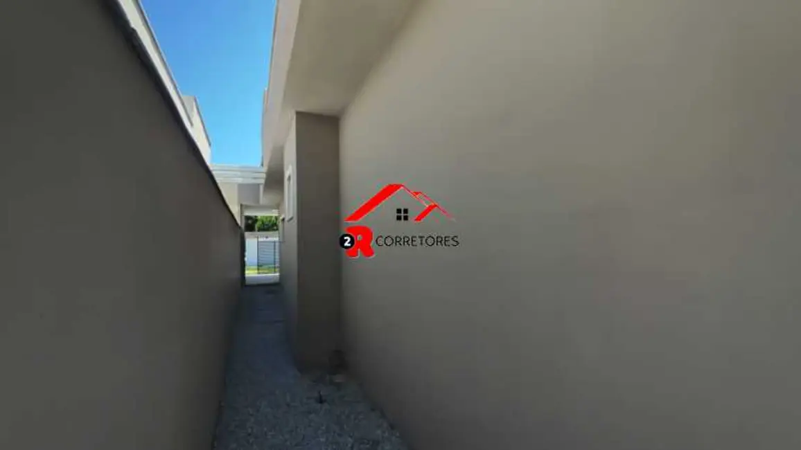 Foto 4 de Casa com 3 quartos à venda, 120m2 em Araruama - RJ