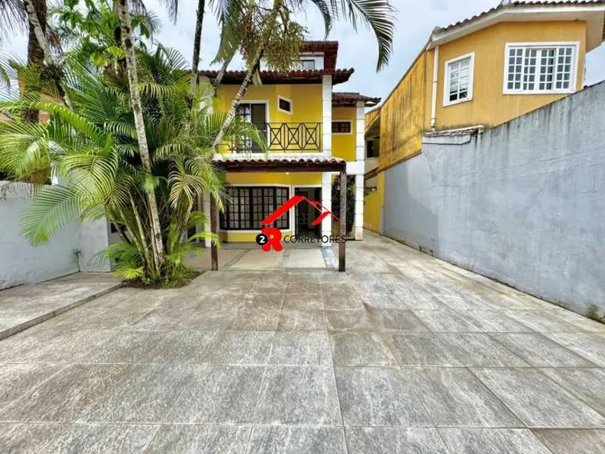 Foto 1 de Casa de Condomínio com 4 quartos à venda, 120m2 em Rio De Janeiro - RJ