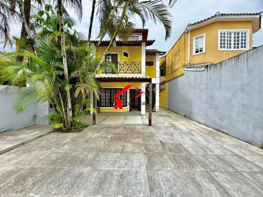 Foto 2 de Casa de Condomínio com 4 quartos à venda, 120m2 em Rio De Janeiro - RJ