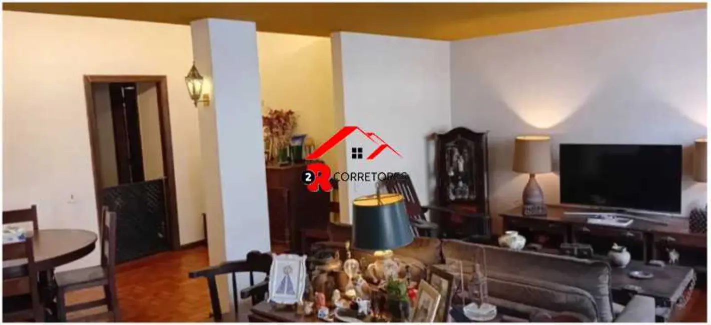 Apartamento com 3 quartos à venda, 210m2 em Rio De Janeiro - RJ - imagem 3 Foto 3 de Apartamento com 3 quartos à venda, 210m2 em Rio De Janeiro - RJ
