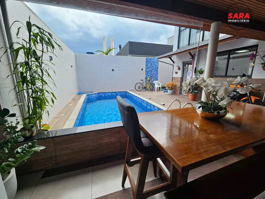 Foto 3 de Casa com 3 quartos à venda, 230m2 em Bela Vista, Palhoca - SC