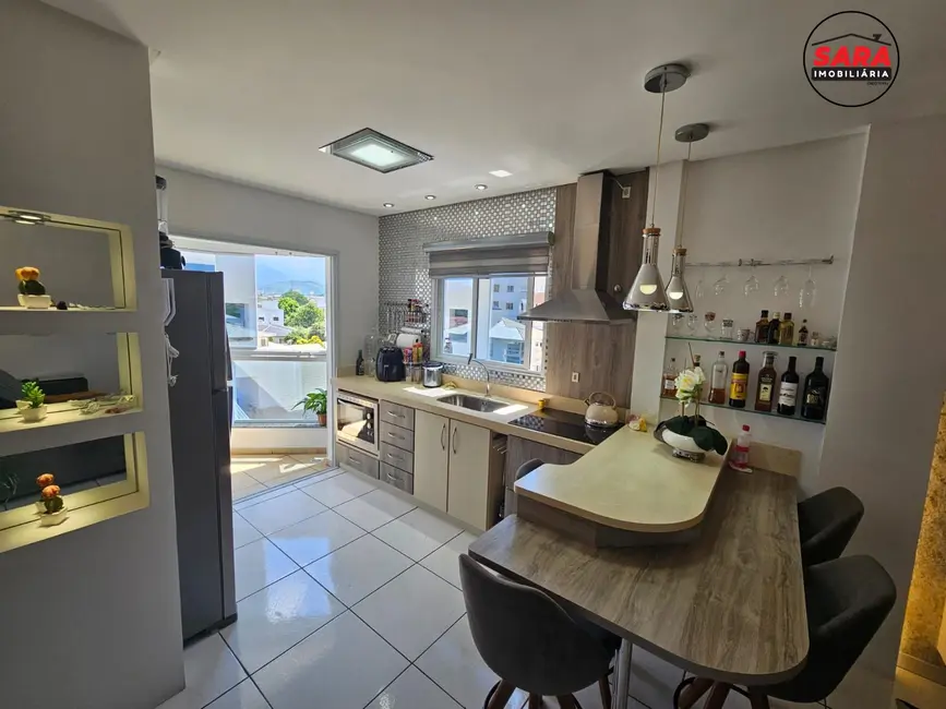 Apartamento com 2 quartos à venda, 50m2 em Centro, Palhoca - SC - imagem 3 Foto 3 de Apartamento com 2 quartos à venda, 50m2 em Centro, Palhoca - SC