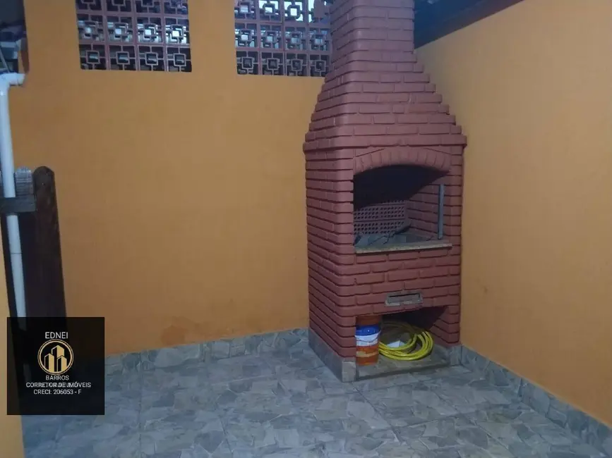 Casa com 2 quartos à venda, 70m2 em Caiçara, Praia Grande - SP - imagem 8 Foto 8 de Casa com 2 quartos à venda, 70m2 em Caiçara, Praia Grande - SP