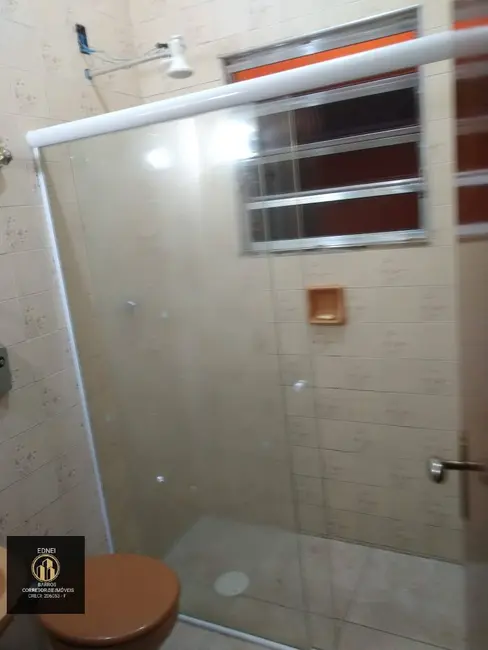 Casa com 2 quartos à venda, 70m2 em Caiçara, Praia Grande - SP - imagem 4 Foto 4 de Casa com 2 quartos à venda, 70m2 em Caiçara, Praia Grande - SP