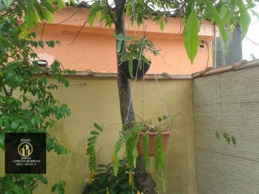 Foto 4 de Casa com 4 quartos à venda, 250m2 em Parque Bitaru, Sao Vicente - SP