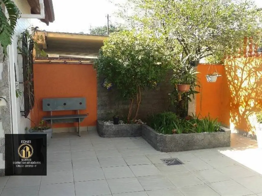 Foto 5 de Casa com 4 quartos à venda, 250m2 em Parque Bitaru, Sao Vicente - SP