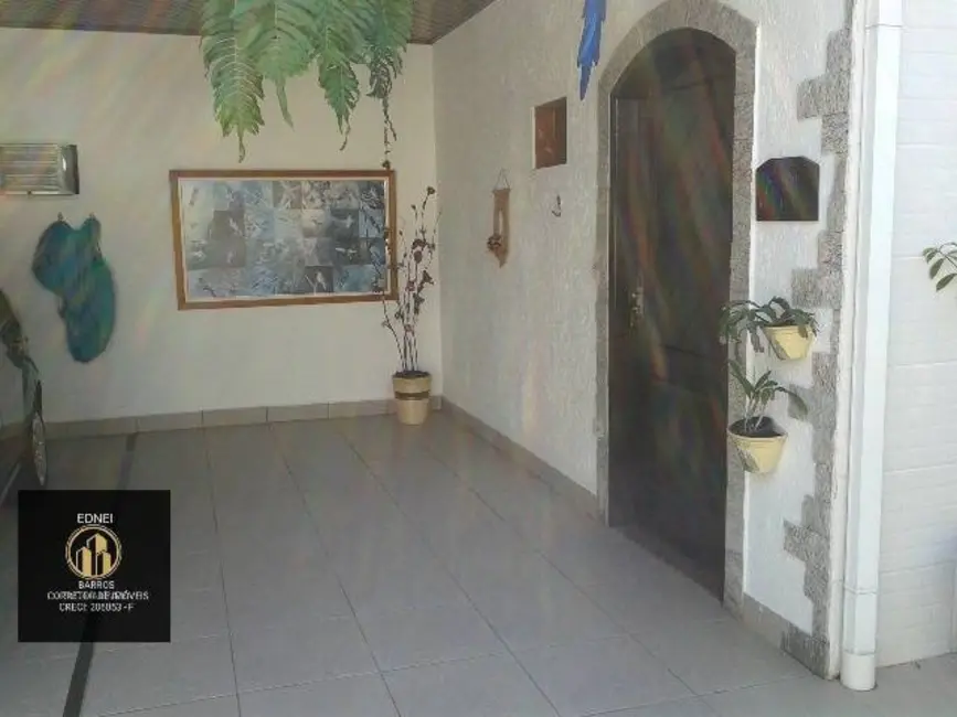 Foto 3 de Casa com 4 quartos à venda, 250m2 em Parque Bitaru, Sao Vicente - SP