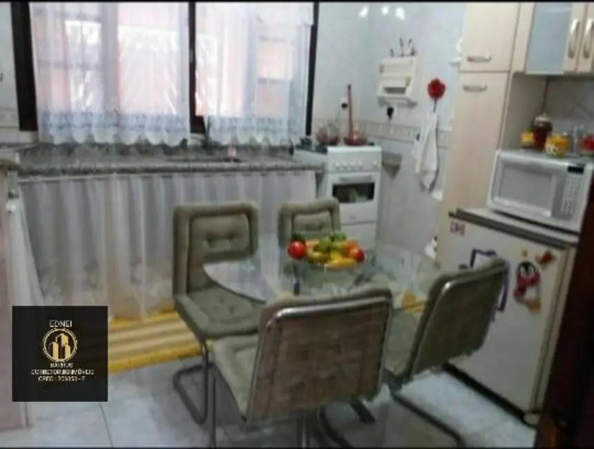 Foto 3 de Casa com 3 quartos à venda, 150m2 em Vila Cascatinha, Sao Vicente - SP