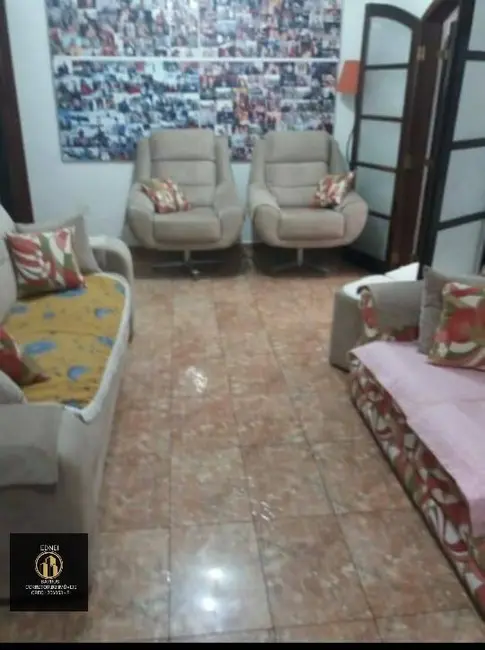 Foto 2 de Casa com 3 quartos à venda, 150m2 em Vila Cascatinha, Sao Vicente - SP