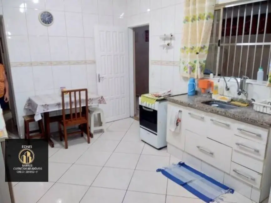 Foto 2 de Casa com 2 quartos à venda, 135m2 em Glória, Praia Grande - SP