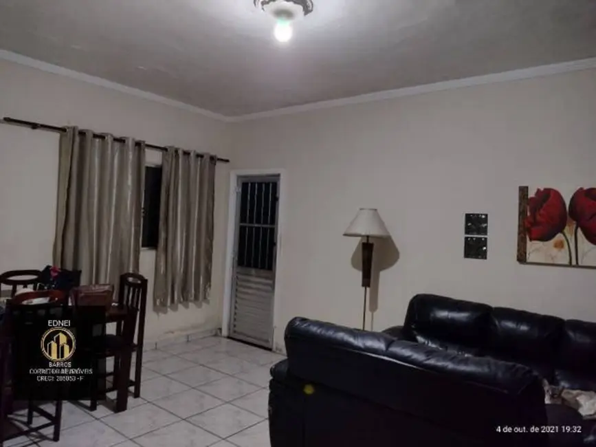 Foto 3 de Casa com 2 quartos à venda, 300m2 em Jardim Rio Branco, Sao Vicente - SP