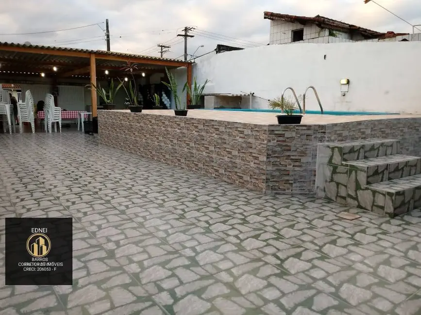 Foto 1 de Casa com 2 quartos à venda em Praia Grande - SP