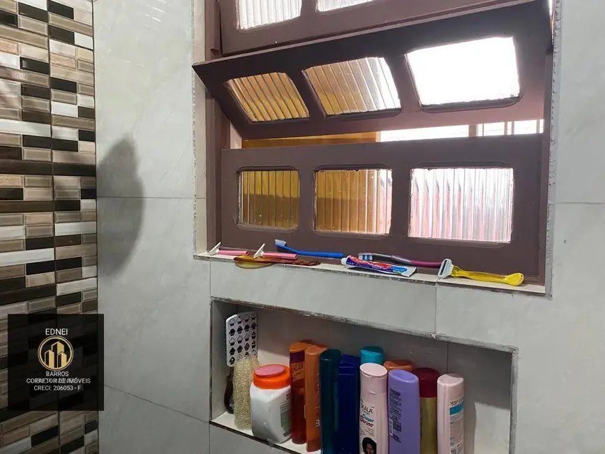 Foto 4 de Casa com 2 quartos à venda em Maracanã, Praia Grande - SP