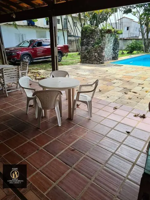 Casa com 3 quartos à venda em Jardim Virgínia, Guaruja - SP - imagem 3 Foto 3 de Casa com 3 quartos à venda em Jardim Virgínia, Guaruja - SP