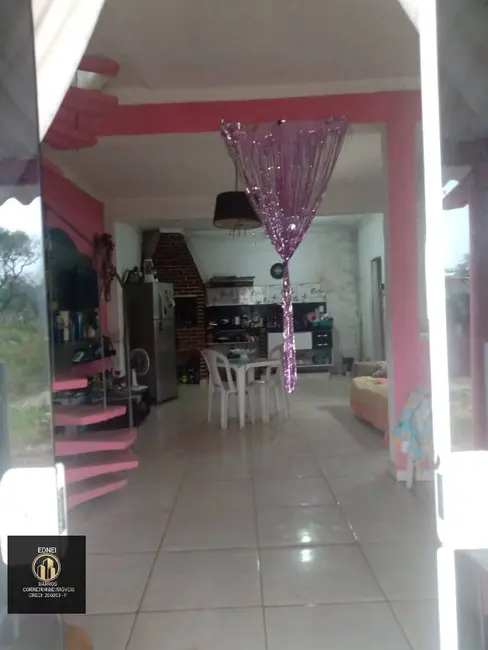 Sobrado com 3 quartos à venda e para alugar, 275m2 em Itanhaem - SP - imagem 8 Foto 8 de Sobrado com 3 quartos à venda e para alugar, 275m2 em Itanhaem - SP