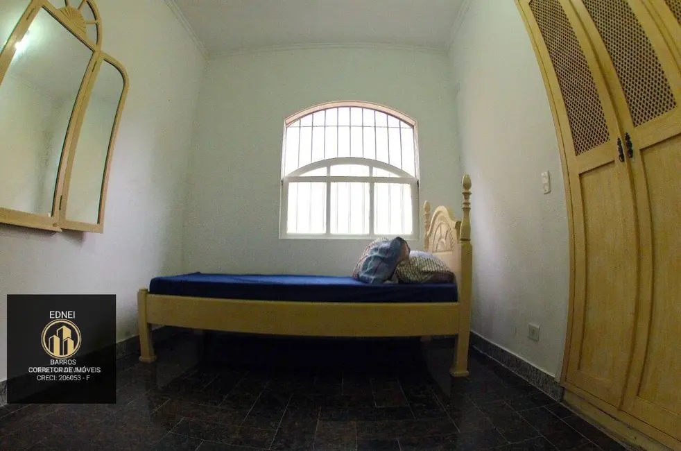 Foto 9 de Sobrado com 5 quartos à venda, 343m2 em Tupi, Praia Grande - SP