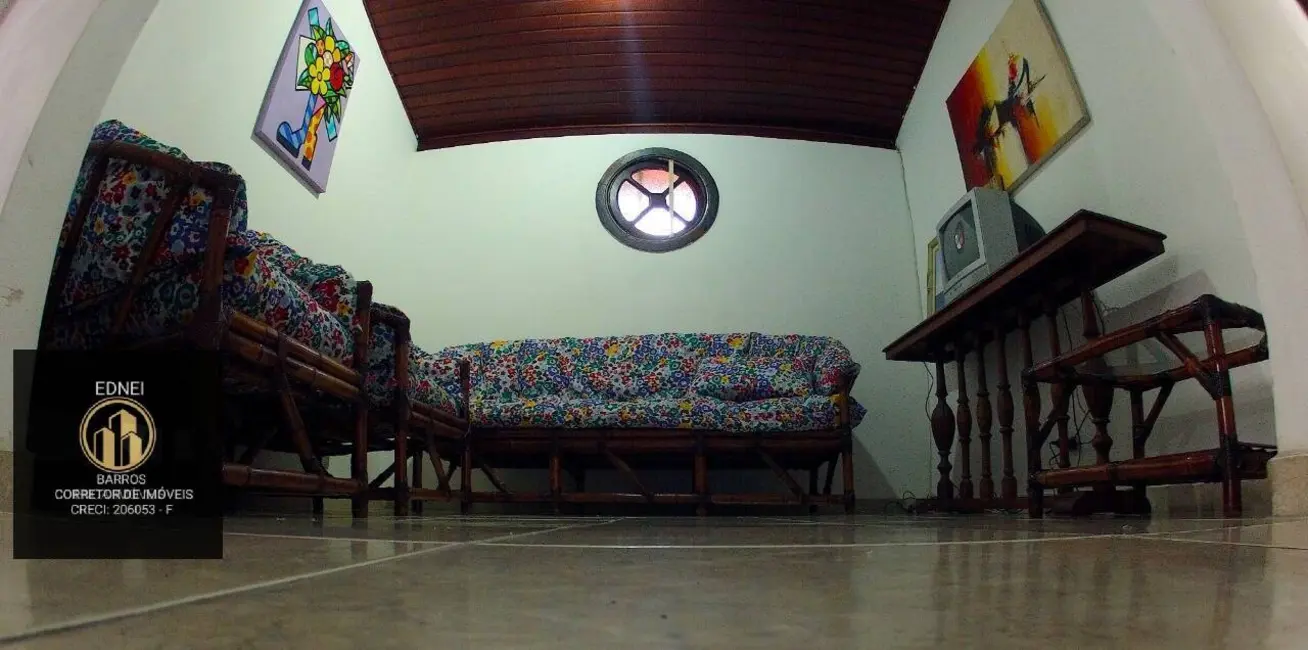 Foto 5 de Sobrado com 5 quartos à venda, 343m2 em Tupi, Praia Grande - SP