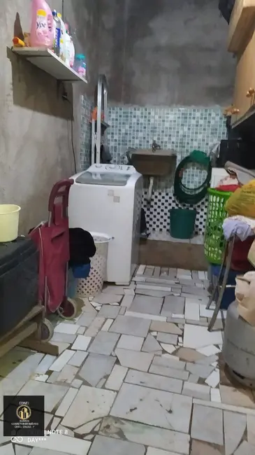 Foto 9 de Casa com 3 quartos à venda em Vila Mateo Bei, Sao Vicente - SP