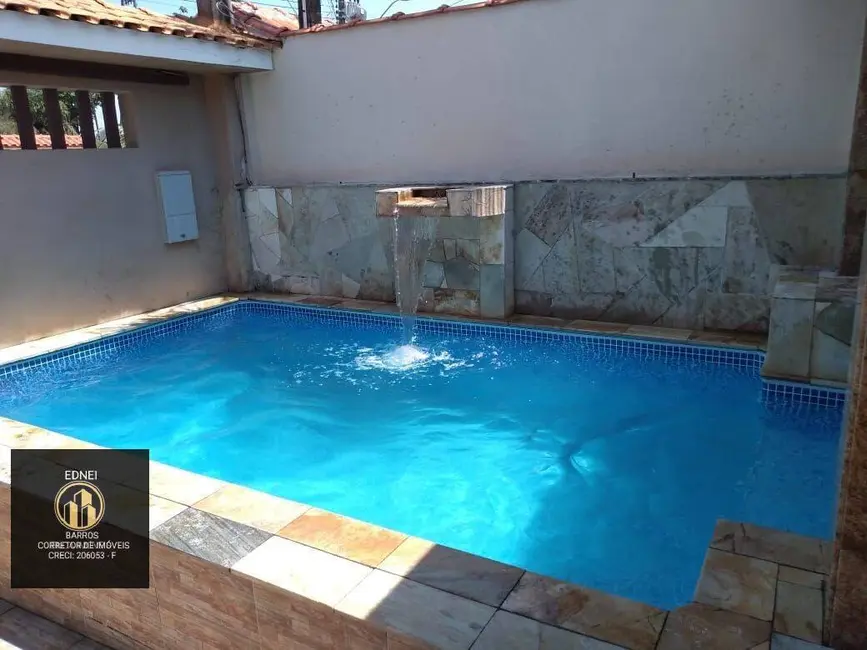 Foto 2 de Casa à venda em Real, Praia Grande - SP
