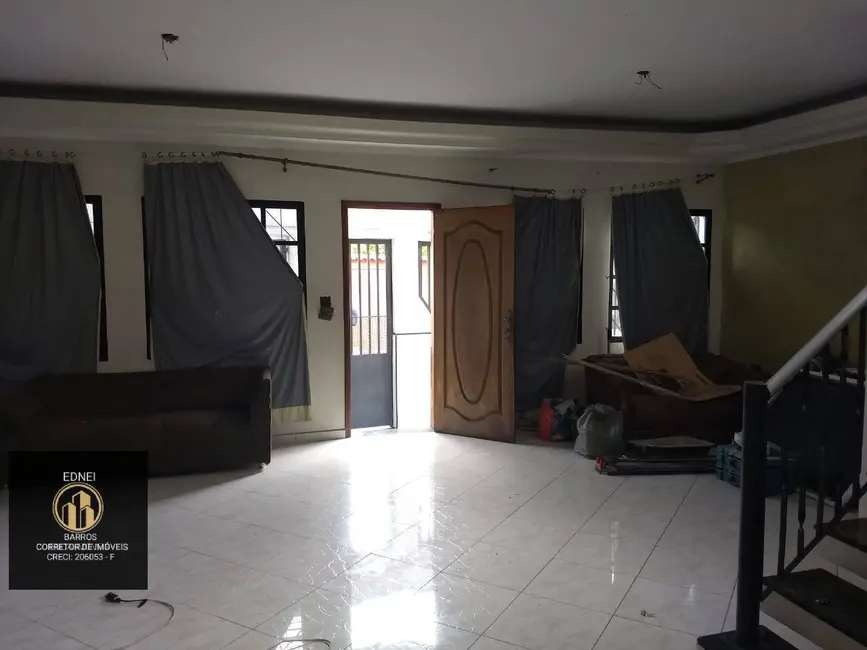 Foto 4 de Sobrado com 3 quartos para alugar em Centro, Sao Vicente - SP