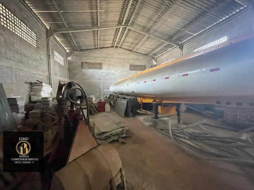 Armazém / Galpão para alugar, 750m2 em Praia Grande - SP - imagem 3 Foto 3 de Armazém / Galpão para alugar, 750m2 em Praia Grande - SP