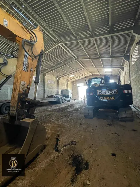 Armazém / Galpão para alugar, 750m2 em Praia Grande - SP - imagem 4 Foto 4 de Armazém / Galpão para alugar, 750m2 em Praia Grande - SP