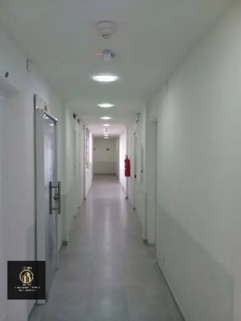 Sala Comercial à venda e para alugar, 30m2 em Centro, Santos - SP - imagem 3 Foto 3 de Sala Comercial à venda e para alugar, 30m2 em Centro, Santos - SP