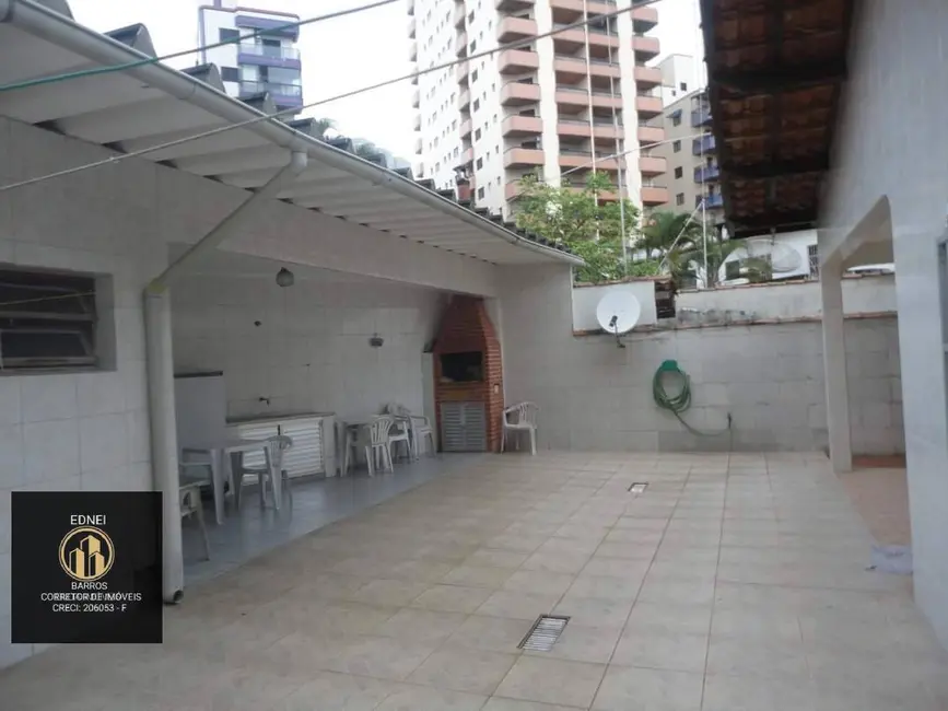 Foto 1 de Casa com 2 quartos à venda, 406m2 em Tupi, Praia Grande - SP