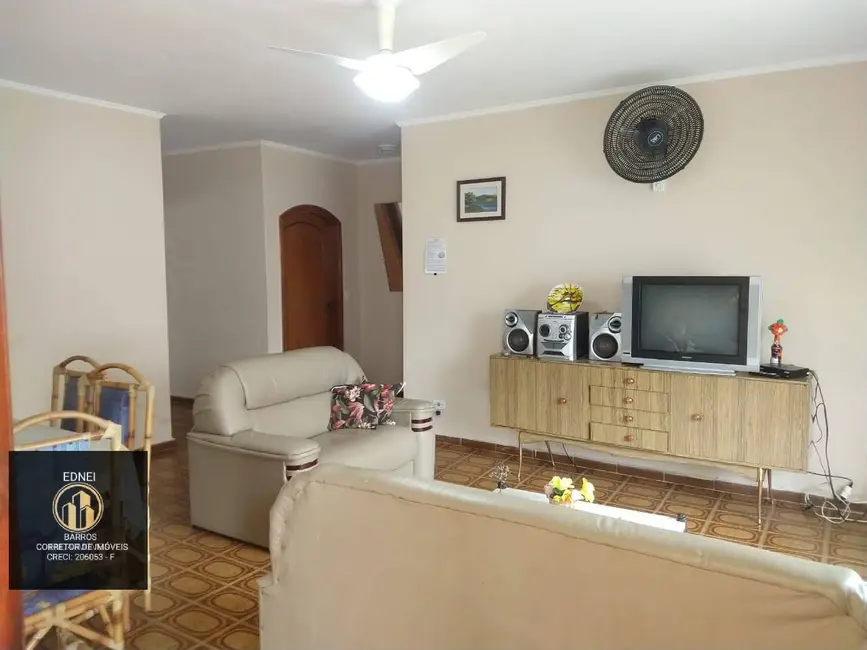 Foto 8 de Casa com 2 quartos à venda, 406m2 em Tupi, Praia Grande - SP