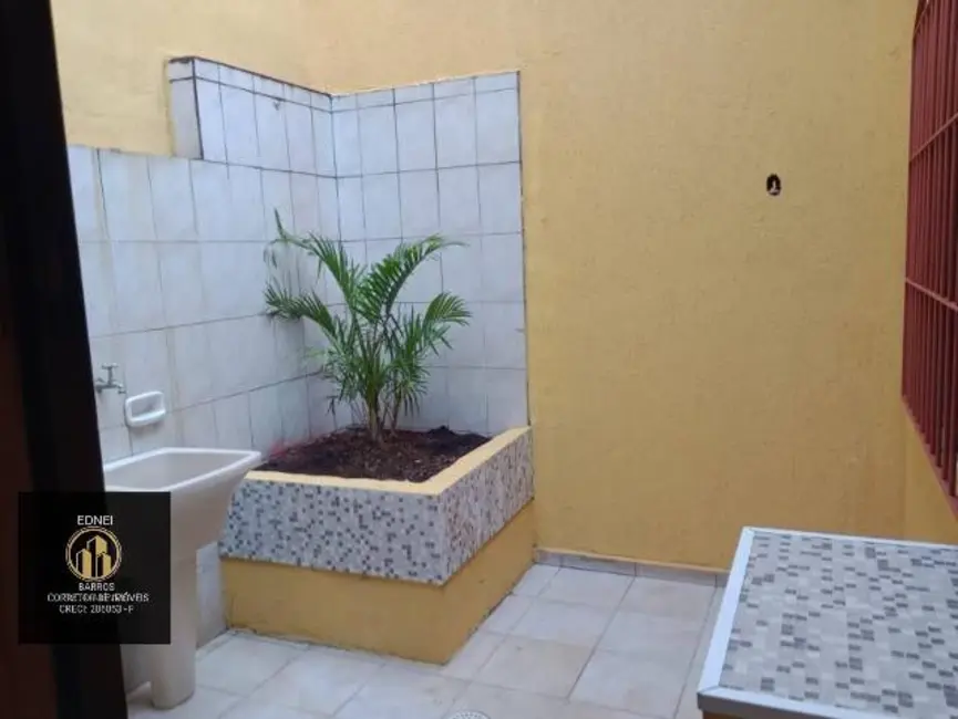 Foto 2 de Casa com 2 quartos à venda, 63m2 em Caiçara, Praia Grande - SP
