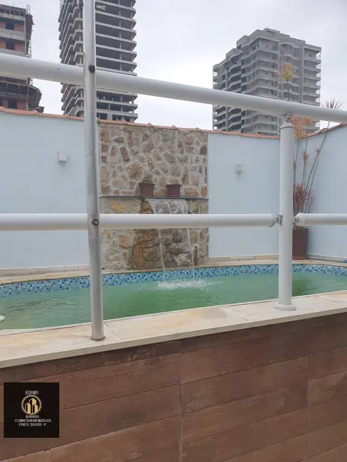 Foto 2 de Casa com 3 quartos à venda, 170m2 em Guilhermina, Praia Grande - SP