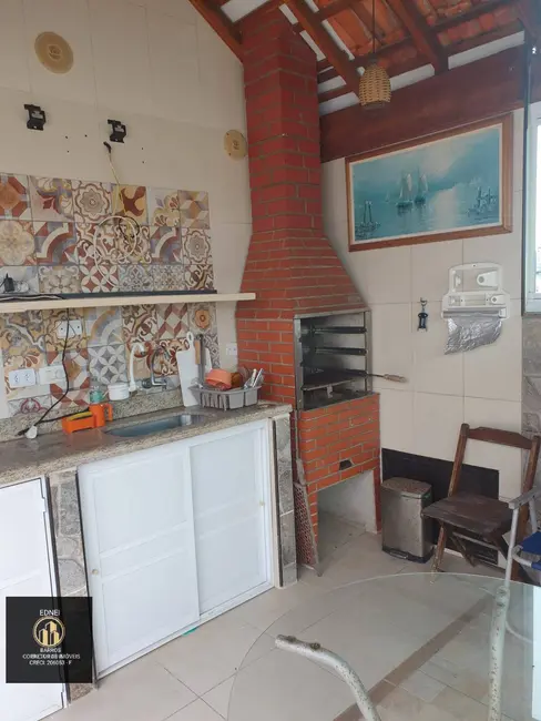 Casa com 3 quartos à venda, 170m2 em Guilhermina, Praia Grande - SP - imagem 9 Foto 9 de Casa com 3 quartos à venda, 170m2 em Guilhermina, Praia Grande - SP