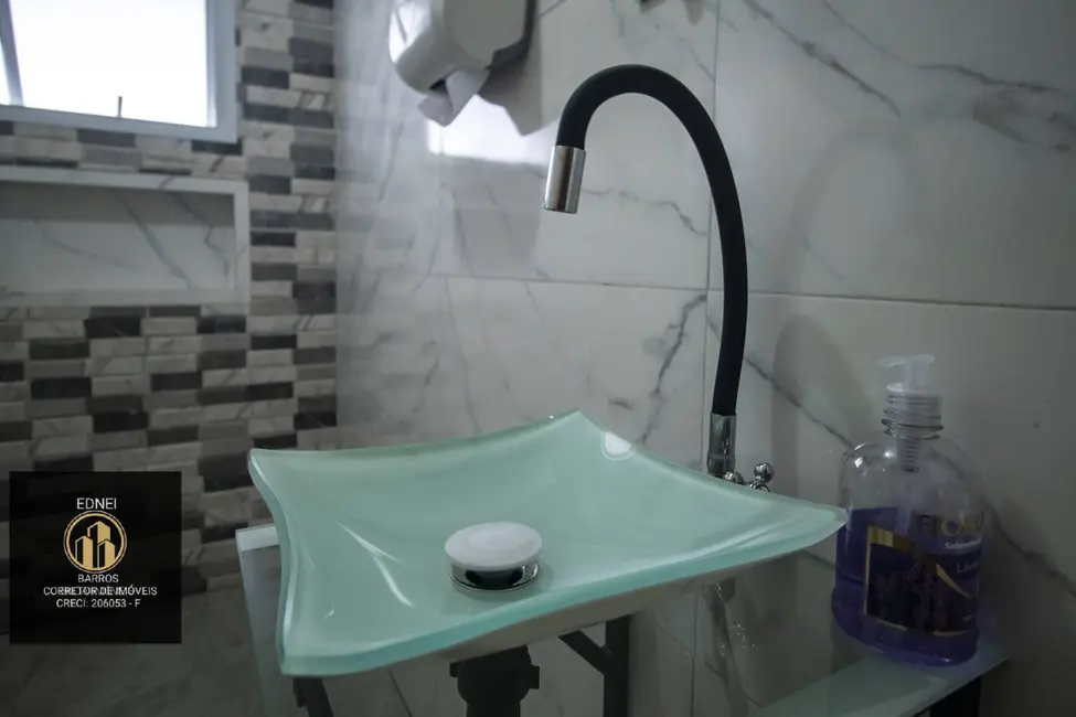 Foto 6 de Sobrado à venda em Tupi, Praia Grande - SP