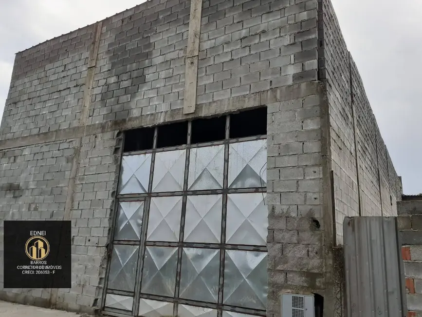 Foto 1 de Armazém / Galpão para alugar, 250m2 em Princesa, Praia Grande - SP