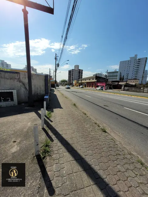 Foto 5 de Sala Comercial à venda e para alugar, 120m2 em Ocian, Praia Grande - SP