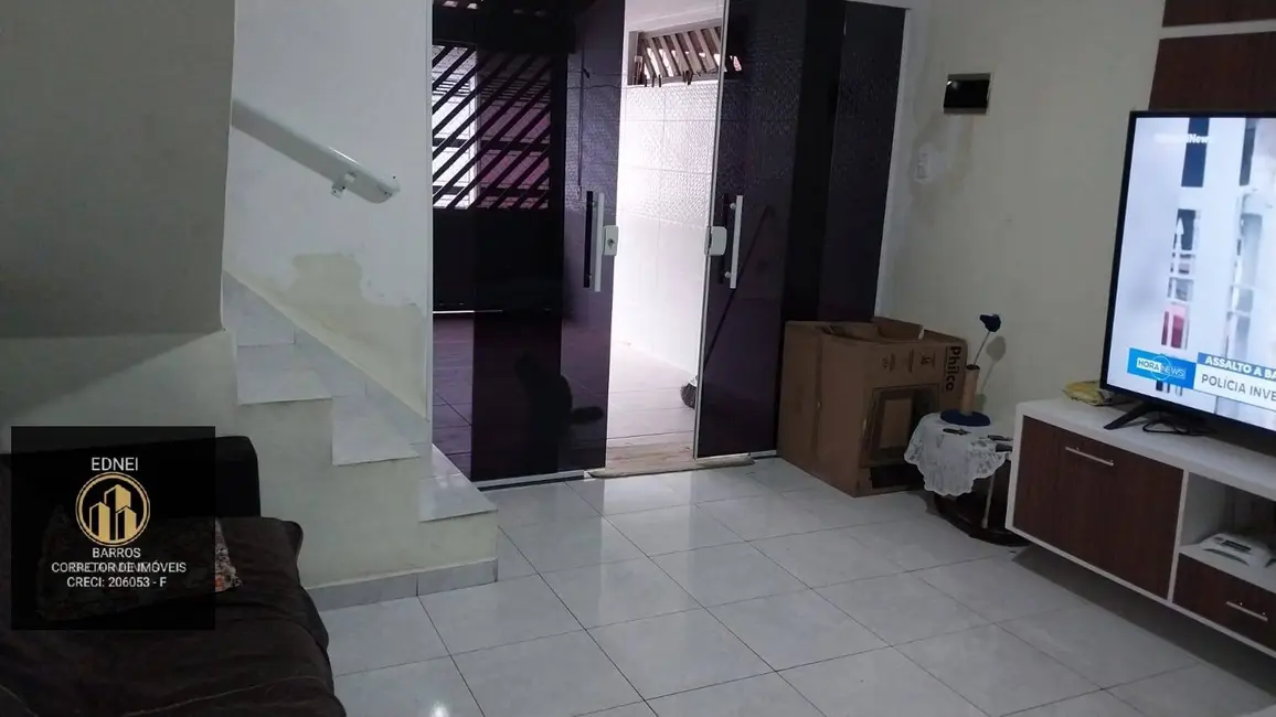 Foto 2 de Casa com 2 quartos à venda, 63m2 em Nova Mirim, Praia Grande - SP