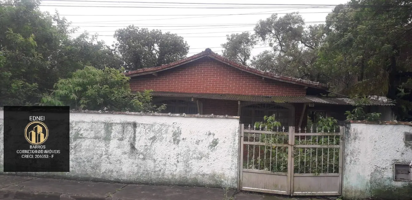 Foto 3 de Casa com 2 quartos à venda, 300m2 em Vila Caraguata, Cubatao - SP