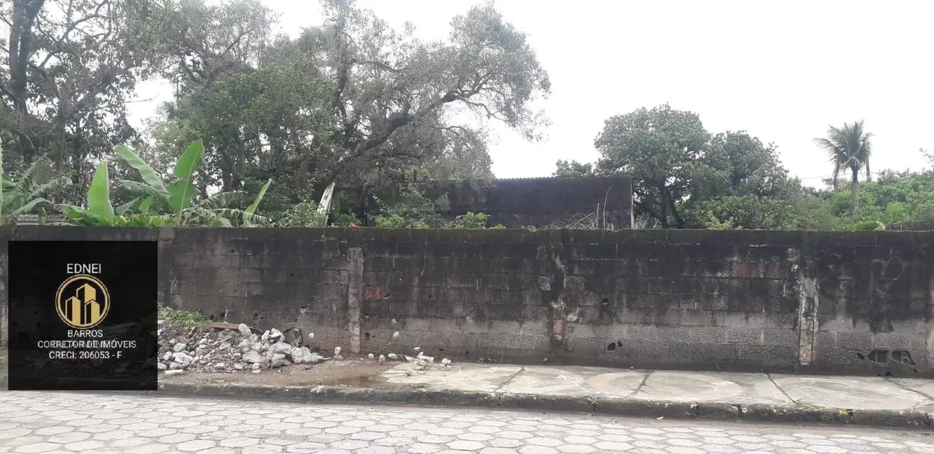 Foto 2 de Terreno / Lote à venda, 300m2 em Vila Caraguata, Cubatao - SP
