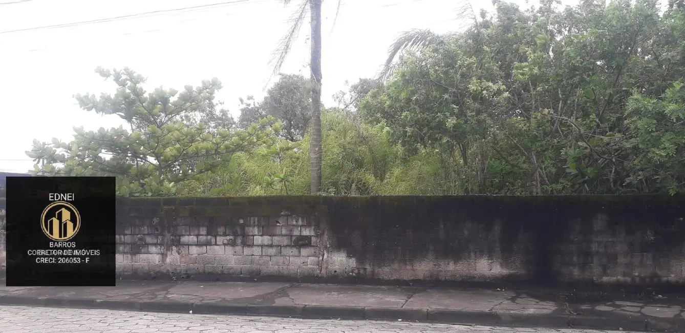 Foto 1 de Terreno / Lote à venda, 300m2 em Vila Caraguata, Cubatao - SP