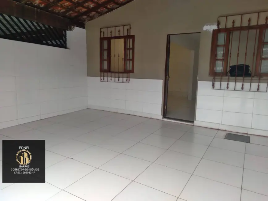 Foto 2 de Casa com 2 quartos à venda e para alugar, 134m2 em Ocian, Praia Grande - SP