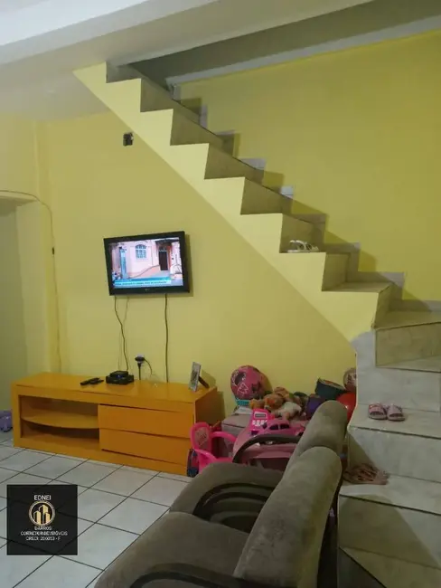 Foto 2 de Casa com 2 quartos à venda, 70m2 em Vila Caraguata, Cubatao - SP
