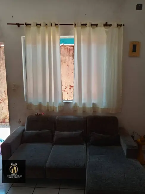 Foto 5 de Casa com 2 quartos à venda, 70m2 em Vila Caraguata, Cubatao - SP
