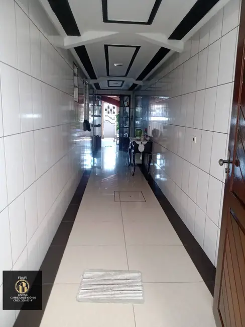 Foto 2 de Casa com 4 quartos à venda em Samambaia, Praia Grande - SP