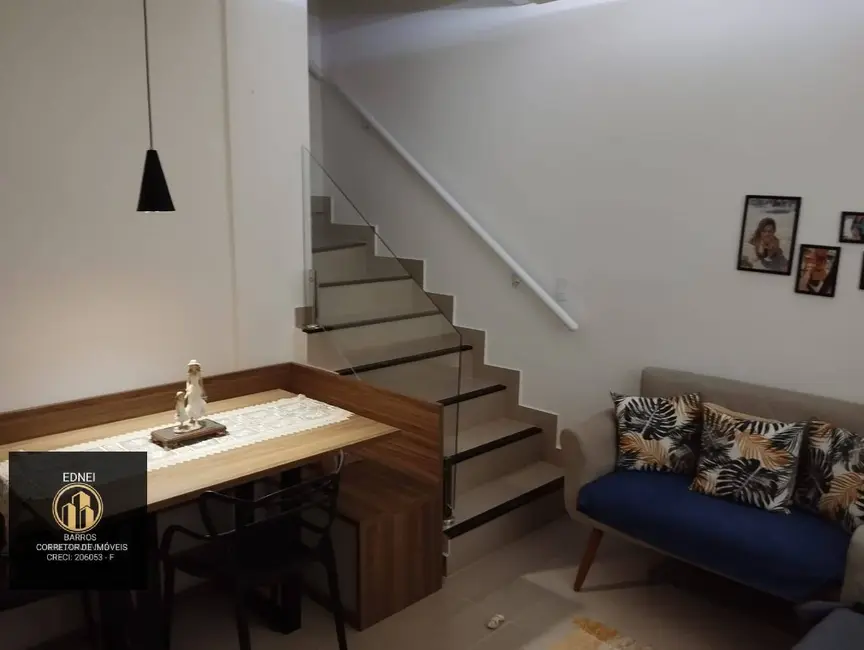 Casa com 2 quartos à venda, 56m2 em Canto do Forte, Praia Grande - SP - imagem 3 Foto 3 de Casa com 2 quartos à venda, 56m2 em Canto do Forte, Praia Grande - SP