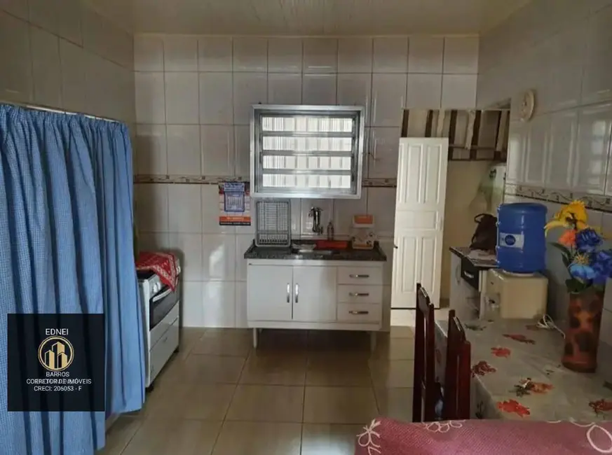 Foto 5 de Casa com 2 quartos à venda, 189m2 em Caiçara, Praia Grande - SP