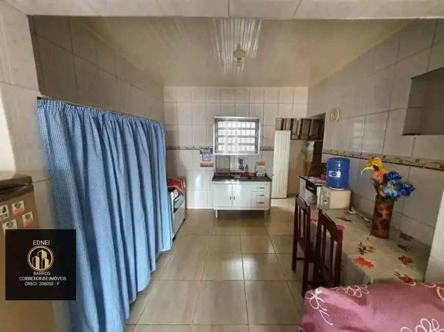 Foto 4 de Casa com 2 quartos à venda, 189m2 em Caiçara, Praia Grande - SP