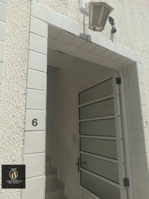 Foto 2 de Casa de Condomínio com 2 quartos à venda, 60m2 em Centro, Sao Vicente - SP