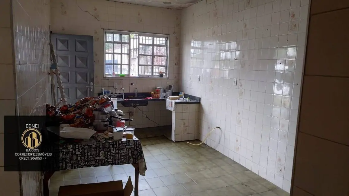 Sobrado com 3 quartos à venda, 360m2 em Centro, Sao Vicente - SP - imagem 4 Foto 4 de Sobrado com 3 quartos à venda, 360m2 em Centro, Sao Vicente - SP